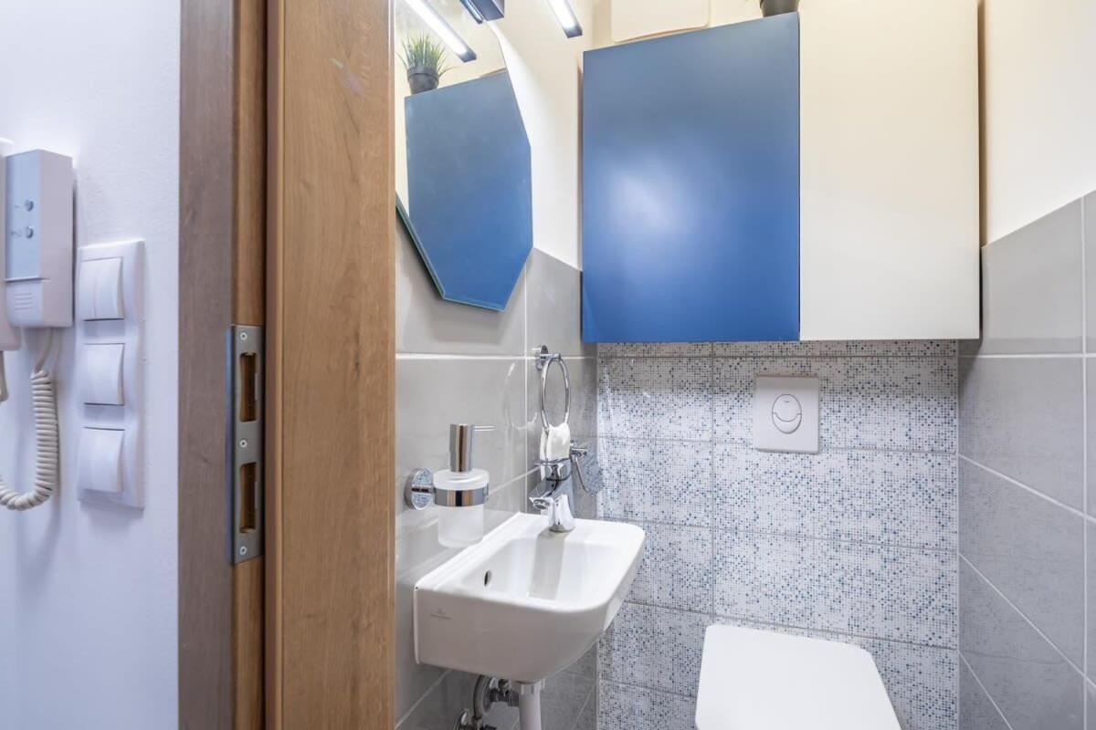 Brand New Central Flat Budapest Bagian luar foto